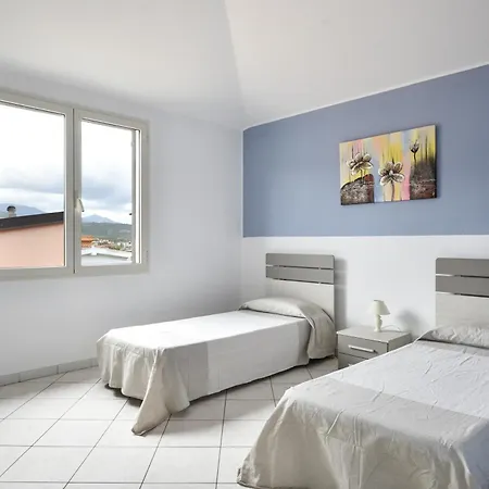 Elicriso Apartament *