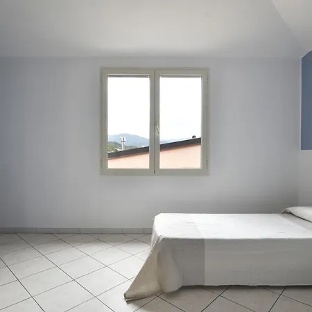 Apartment Elicriso *